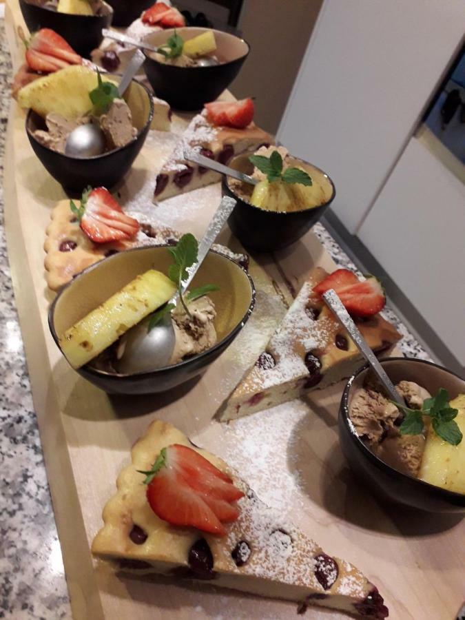 Maas&Mechelen B&B Massage & Wellness Maasmechelen Εξωτερικό φωτογραφία